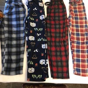 4 pair of men’s fleece pjs